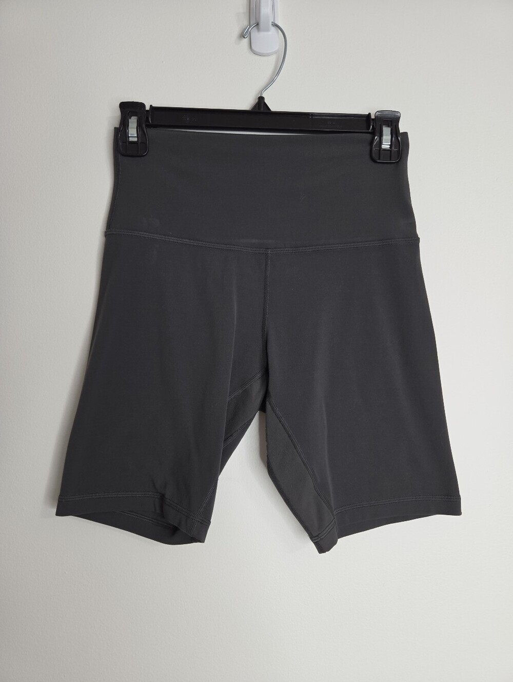Lululemon Align High Rise Short 8" In Graphite Grey Size 6 - Picture 2 of 10